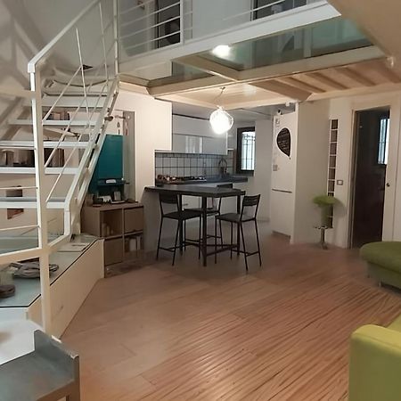 Апартаменты La Casa Nel Cortile-Free Parking Милан Экстерьер фото